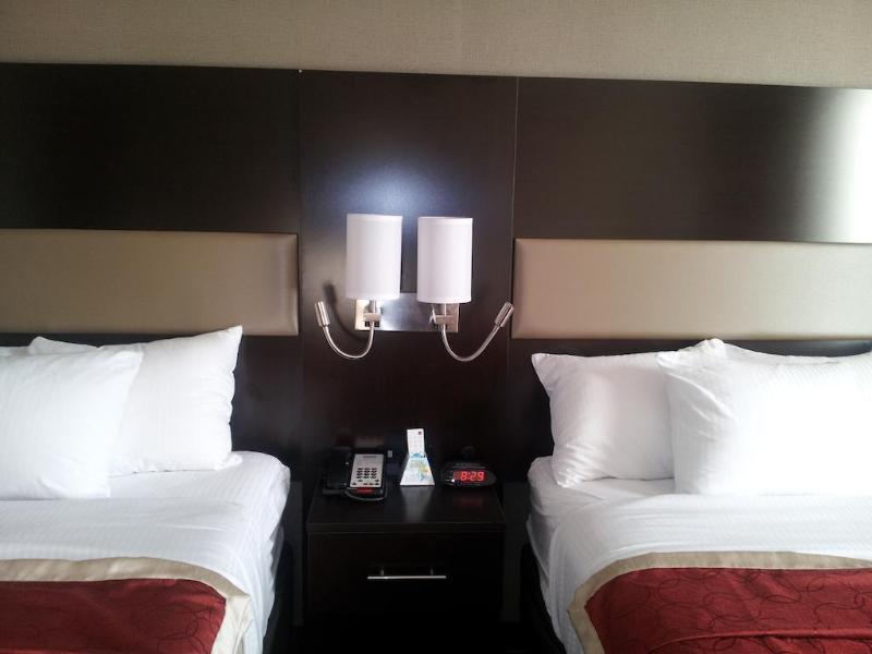 Howard Johnson By Wyndham Jamaica Ny Near Airtrain Jfk New York Exteriér fotografie