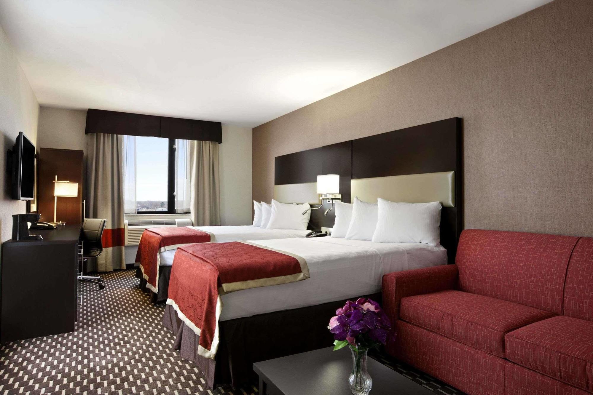 Howard Johnson By Wyndham Jamaica Ny Near Airtrain Jfk New York Exteriér fotografie